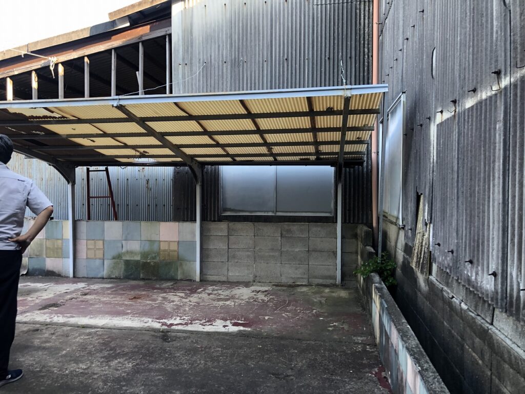 カーポート・ブロック塀撤去前