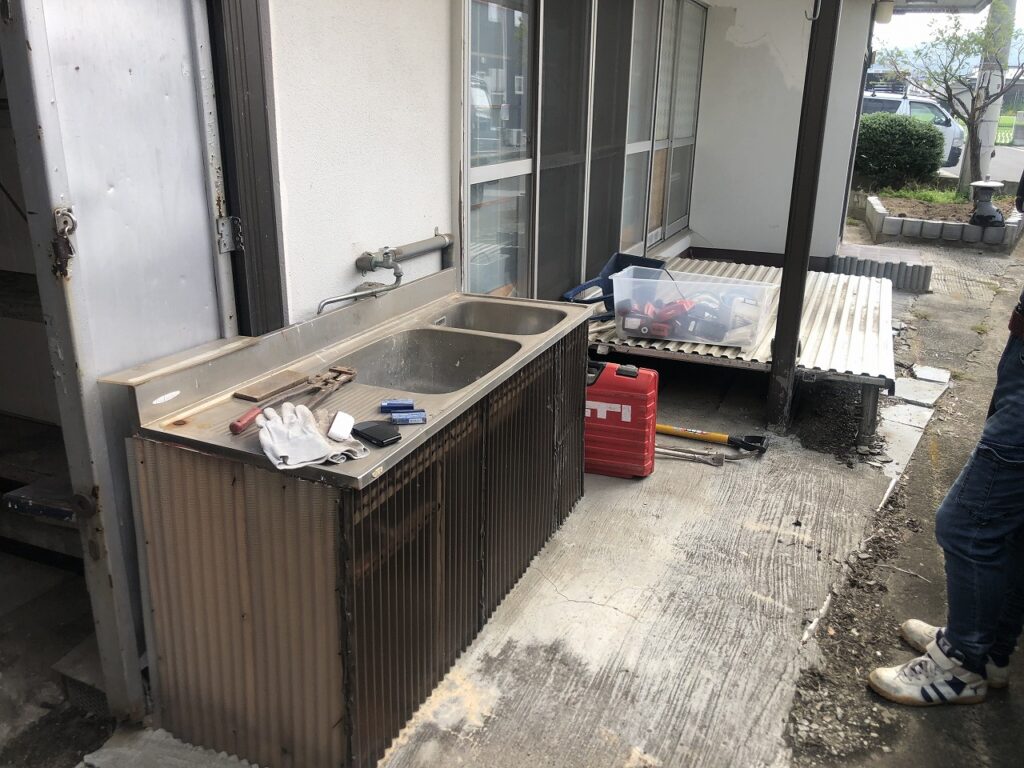 流し台・縁台撤去前