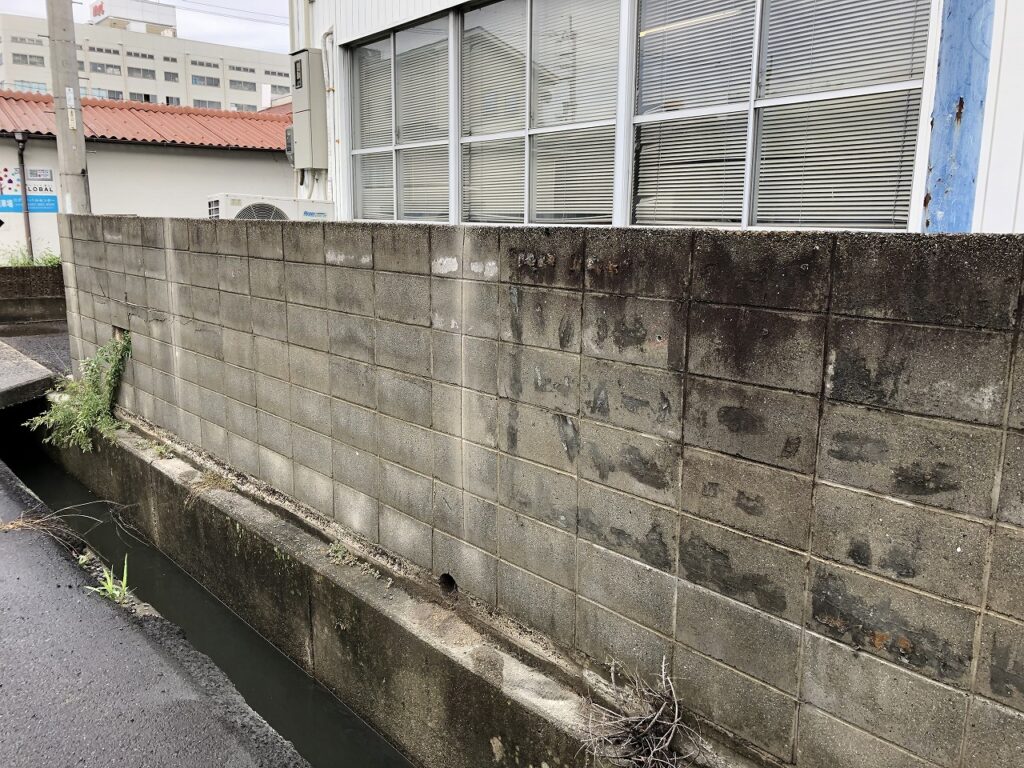 ブロック塀切断