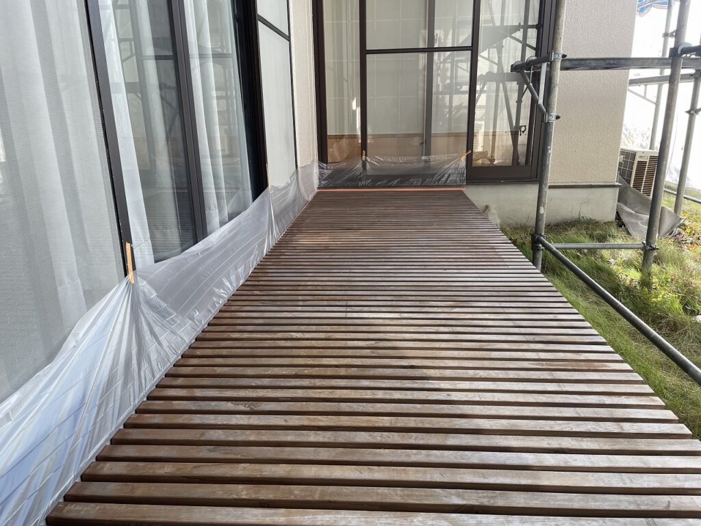 ウッドデッキ塗装