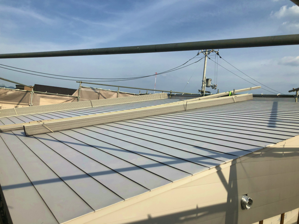 ガルバリウム鋼板屋根工事完了