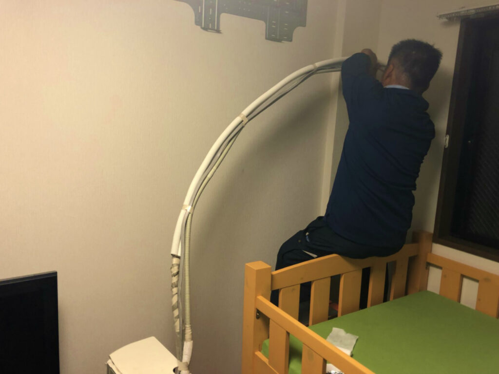 エアコン取り付け