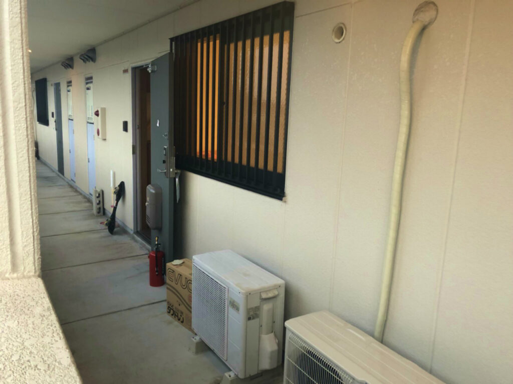 エアコン取り付け