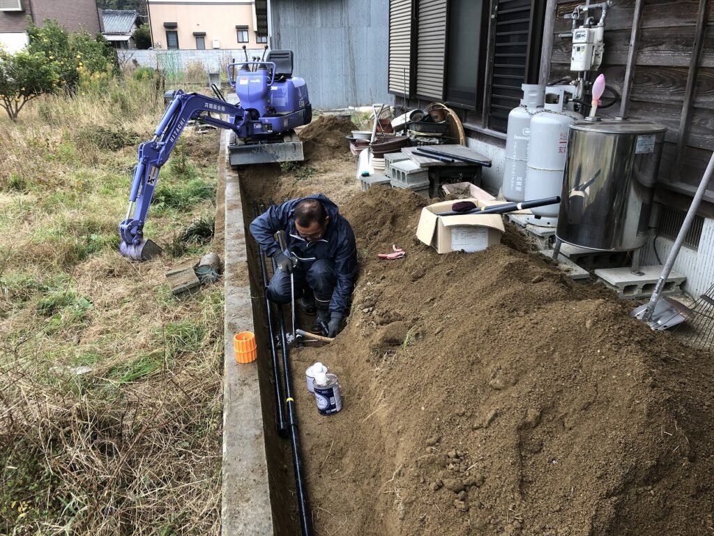 母屋側の配管