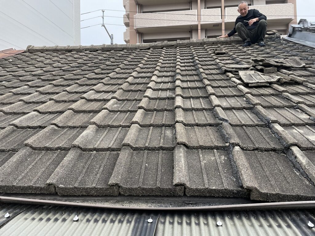 現地調査(屋根瓦)