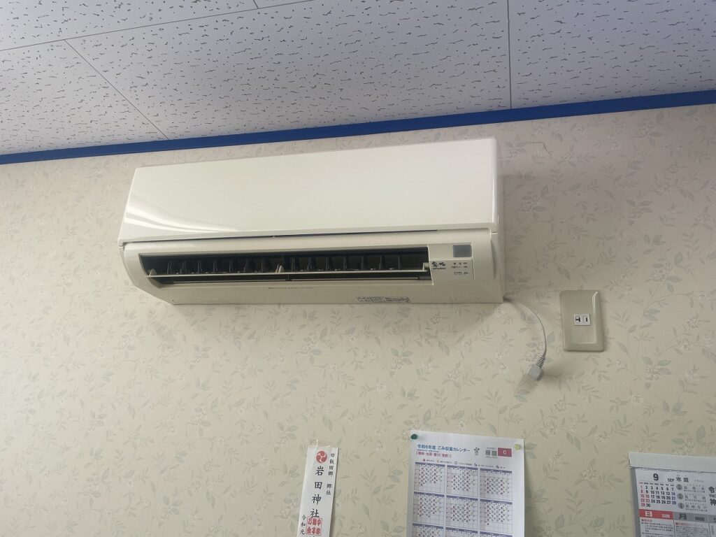 エアコン取り外し