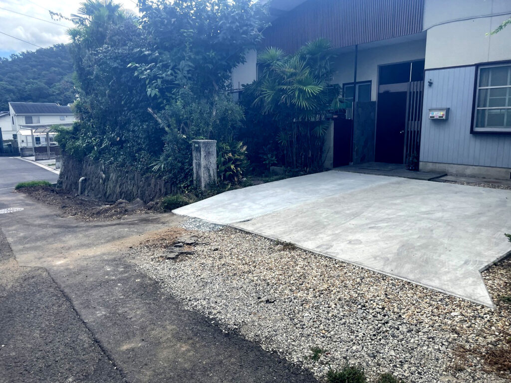 伐採・駐車場拡張工事