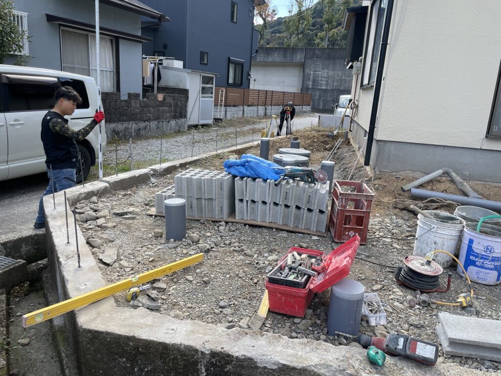 鉄筋アンカー打ち