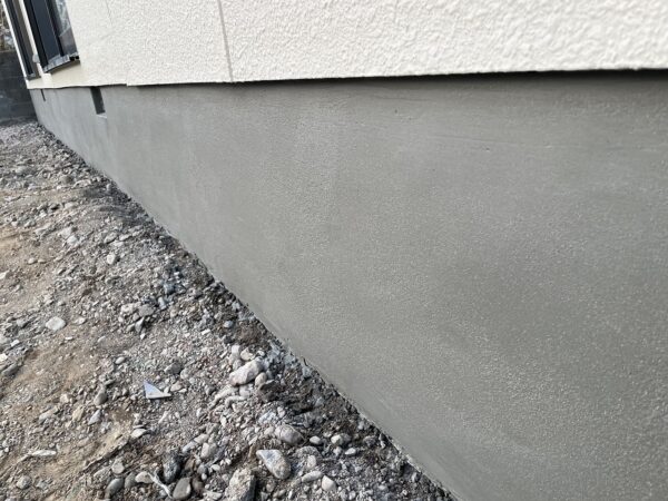 巾木の左官完成