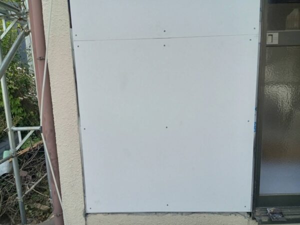 12mm厚ケイカルボート張付け