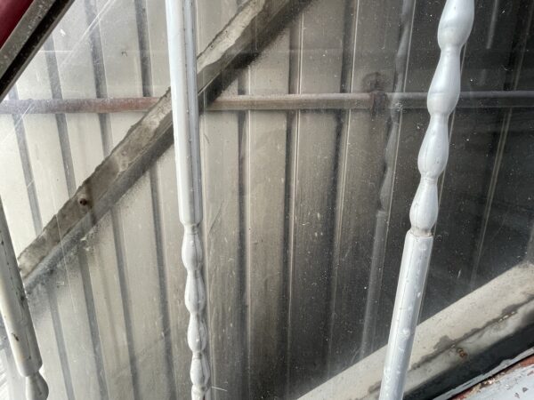 階段アルミポールの塗装