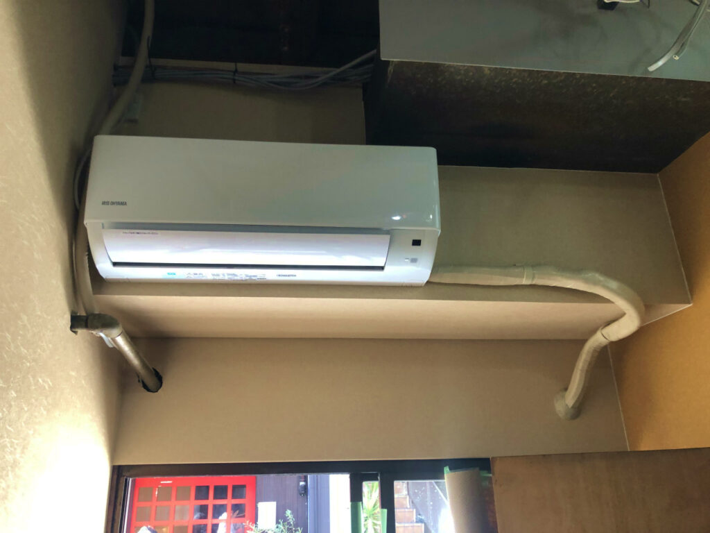 エアコン取付け完了