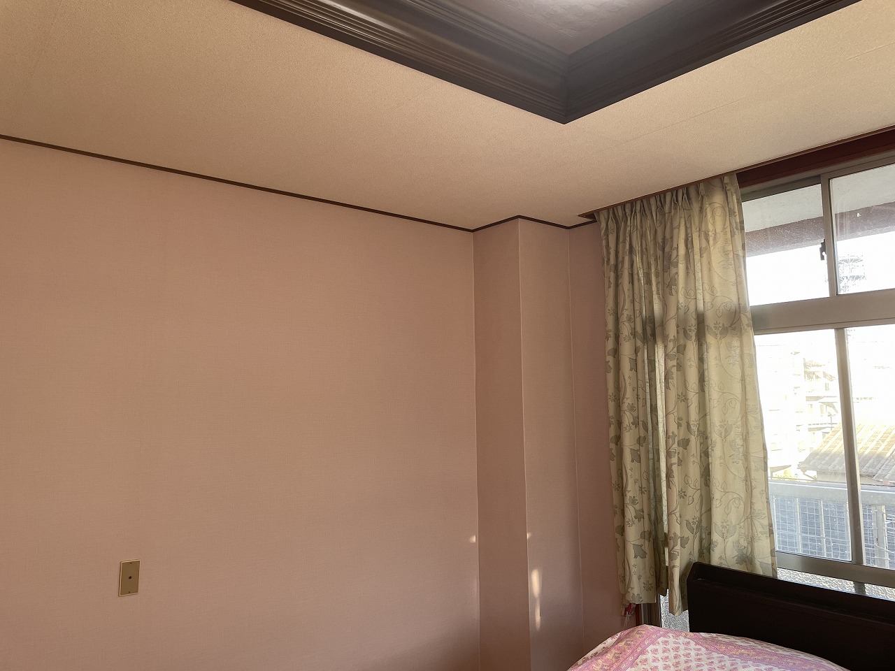 クロス張替え完了