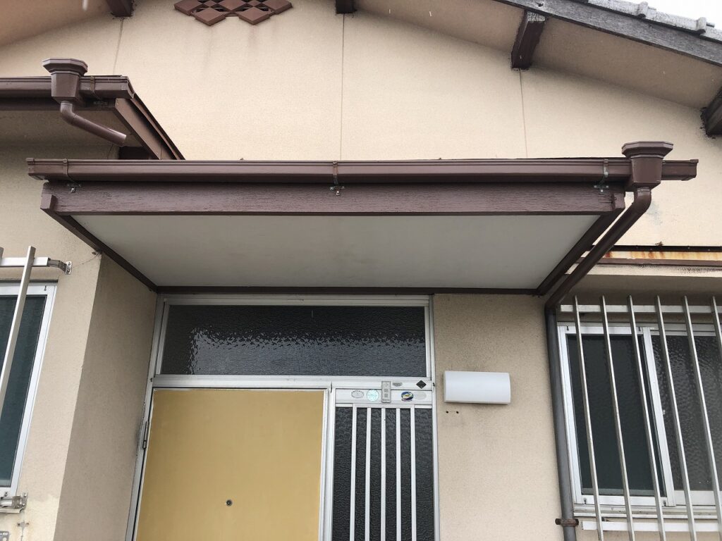 1階玄関：玄関周り補修完了