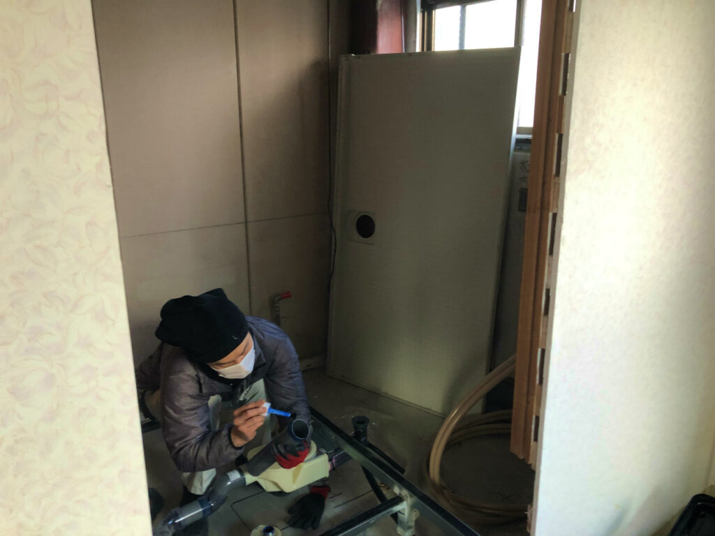 ユニットバス組み立て