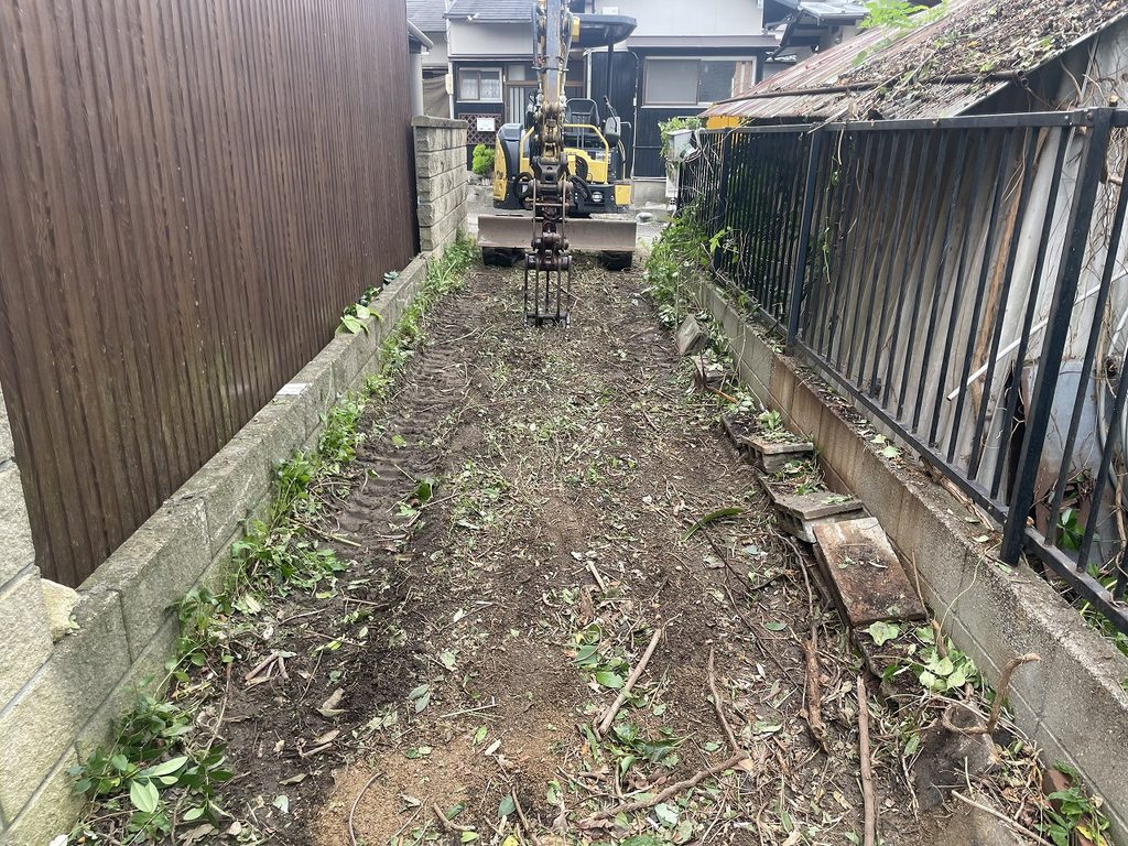 通路伐採・草刈り工事完了